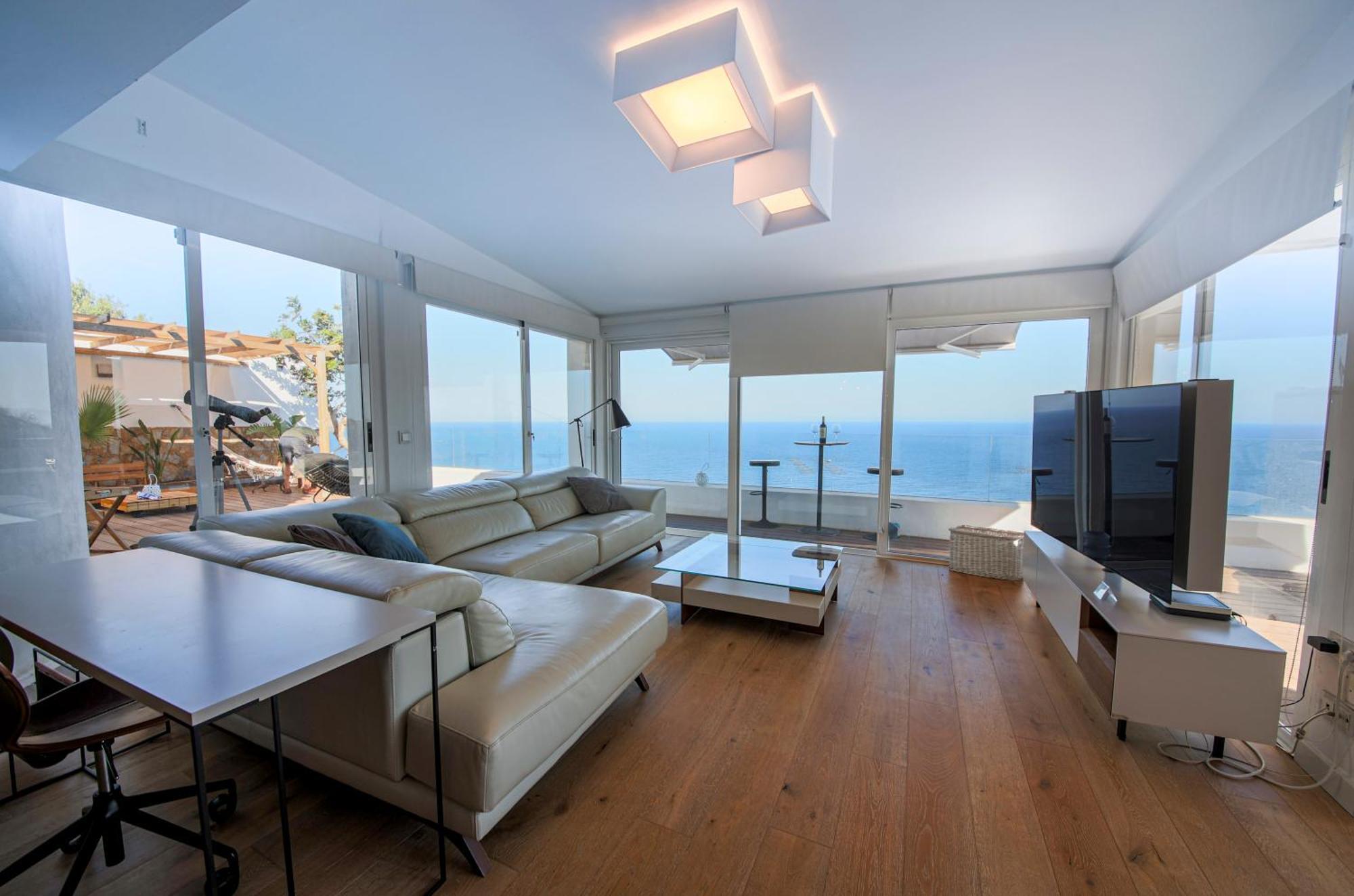 Villa Delfin Luxury Water Front Jacuzzi